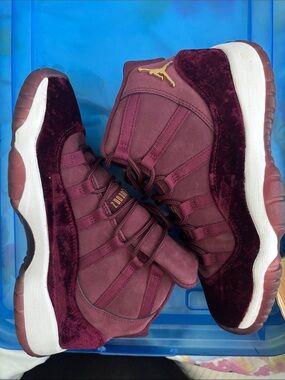 Jordan 11 Retro Heiress Night